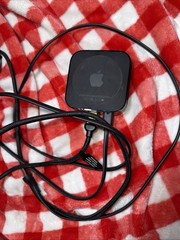 Apple TV A1625 4th Generation 64GB HD WiFi Media Streamer MR912LL/A No Remote