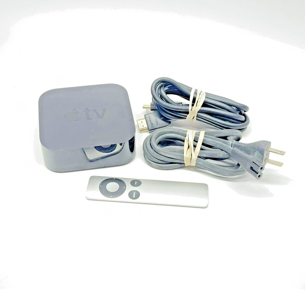 Apple TV 4K (1st Gen) 32GB Model A1842 – With Remote & Cables – Tested