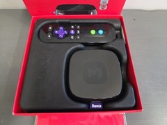 Roku 3 4200R HD Streaming Player CIB Complete w/ Remote & Earbuds