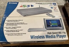 D-Link Media Lounge Digital Wireless Media Player DSM-320 Silver