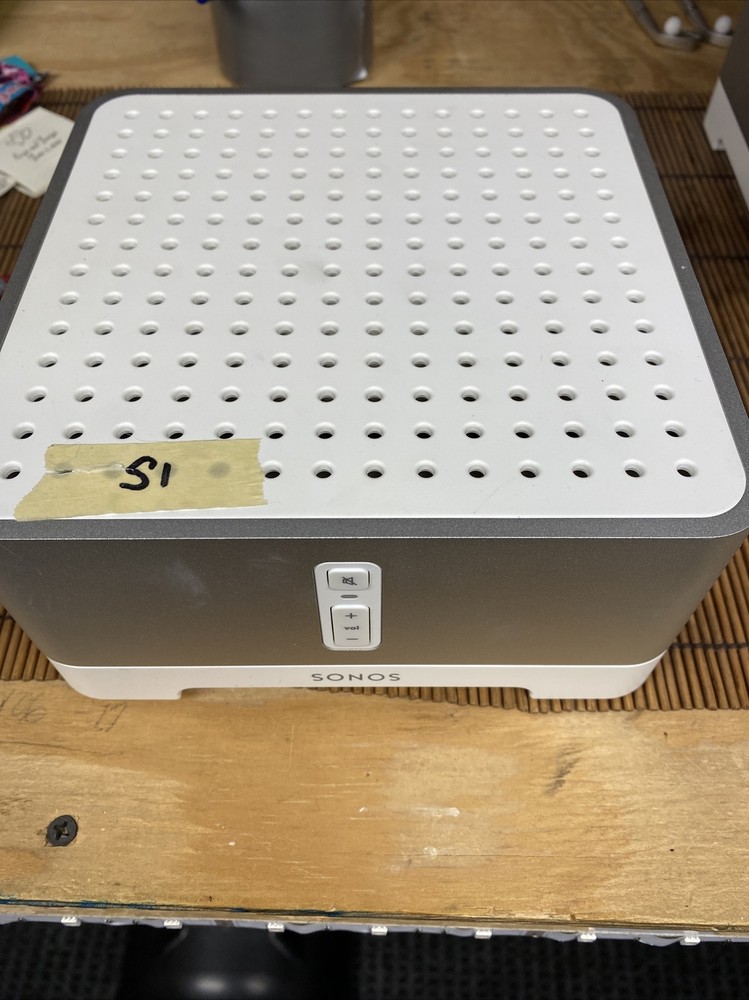 Sonos Connect:Amp Digital Media Streamer – White/Gray (CTAZPUS1)