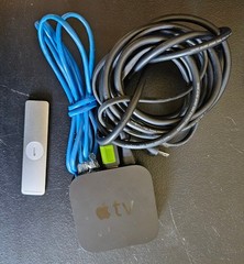 Apple TV 2nd Generation – Model #A1378 EMC-2411 w/ Cable Set & Remote