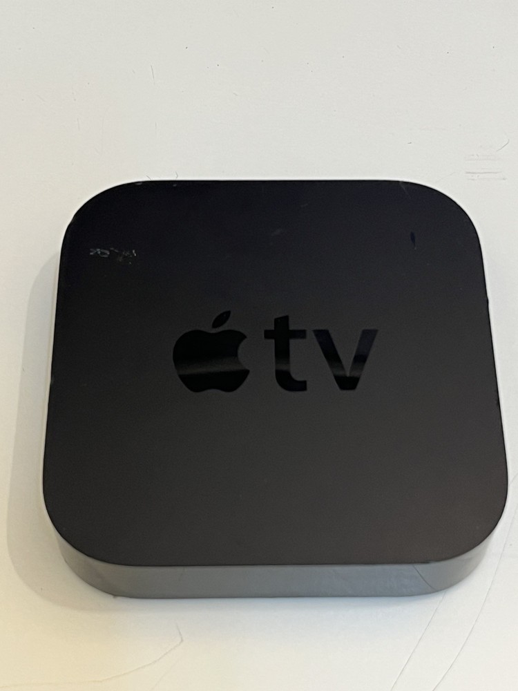 Apple TV 3rd Gen A1469 1080 HD 8GB Storage Media Streamer Cord