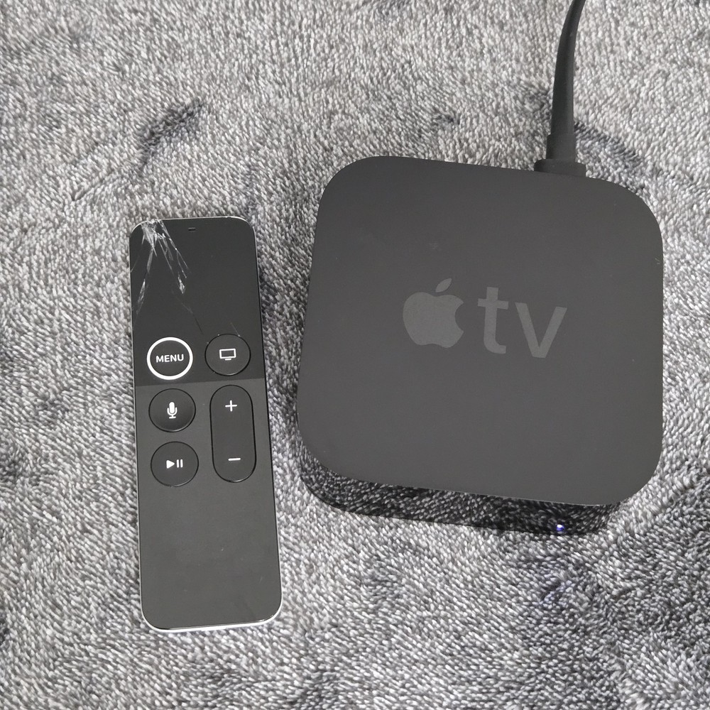 Apple TV 4K A1842 32GB Black Media Streamer With Power Cable & Remote – READ