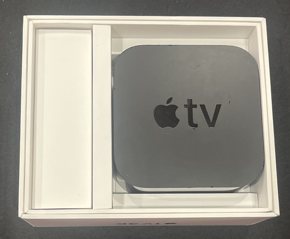 Apple TV 32GB 4K HD Media Streamer – Black -Model A1842. No remote control