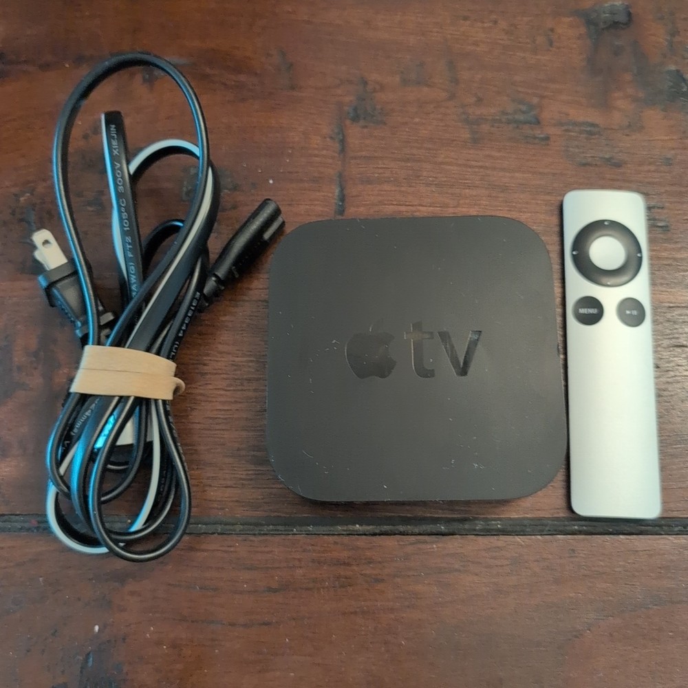 Apple TV 2nd Generation A1378 with Remote & Power Cord *WORKS*