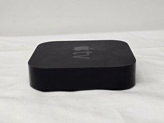 TV Apple OEM A1427 HD Media Streamer – Genuine Apple Remote w/ AC (Black)