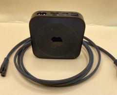 Apple TV A1378 2rd Generation 720P 8GB HD Media Streaming Media Player NO REMOTE