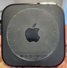 Apple tv 3rd generation with original Box and instructions, SKU BR1