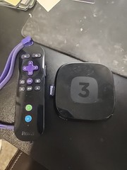 ROKU 3 Streaming Player 4200X Streamer Box with Remote