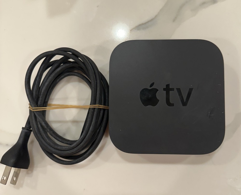 Great!! Apple TV (4th Gen) HD Media Streamer – A1625 – 64GB (No Remote)