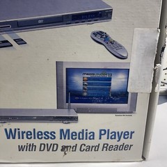 D-Link MediaLounge DSM-320RD Wireless Media Player W/DVD & Card Reader NOS