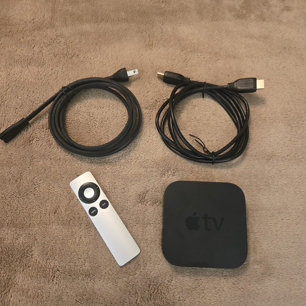 Apple TV 3rd Generation Model A1469 With Power Cable, Remote, HDMI Cable