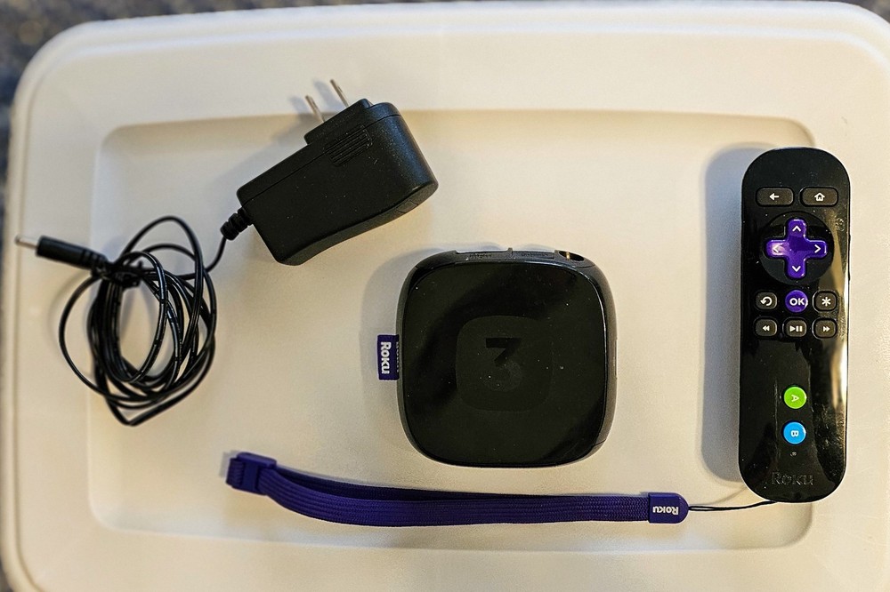 Roku 3 (3rd Generation) Media Streamer 4200X – Black