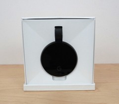 Google Chromecast Ultra 4K Streamer NC2-6A5-D w/ Ethernet Power Adapter INCLUDED