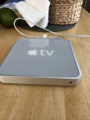 2007 Apple TV 1st Generation Silver Media Streaming Device Model A1218 w/ Cord