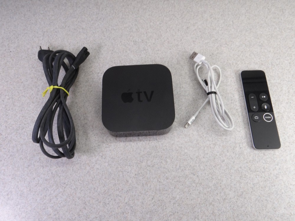 Apple TV 4K 1st Gen 32GB Digital HD Media Streamer A1842 WiFi + Ethernet
