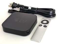 Apple TV (3rd generation, Early 2012) FHD Media Streamer w/ Remote & Power Cord