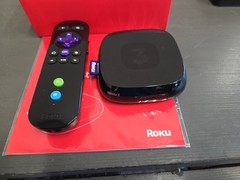 Roku 3 4200R HD Streaming Player CIB Complete w/ Remote & Earbuds