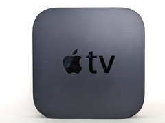 Apple TV (3rd generation, Early 2012) FHD Media Streamer w/ Remote & Power Cord