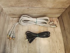 Apple TV A1218 1st Generation Media Streamer Power Cord & Video Cable No Remote