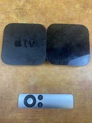 apple tv 2nd and 3rd gen media streaming A1469 A1378 one remote no cords as is