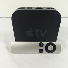 Apple TV (3rd Gen) Model A1469 1080p HD Media Player with Remote & Power Cable