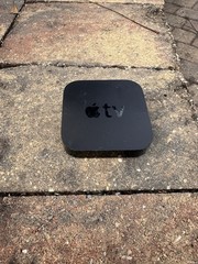 Apple TV A1427 3rd Generation Does Not Include Power Cord And Remote