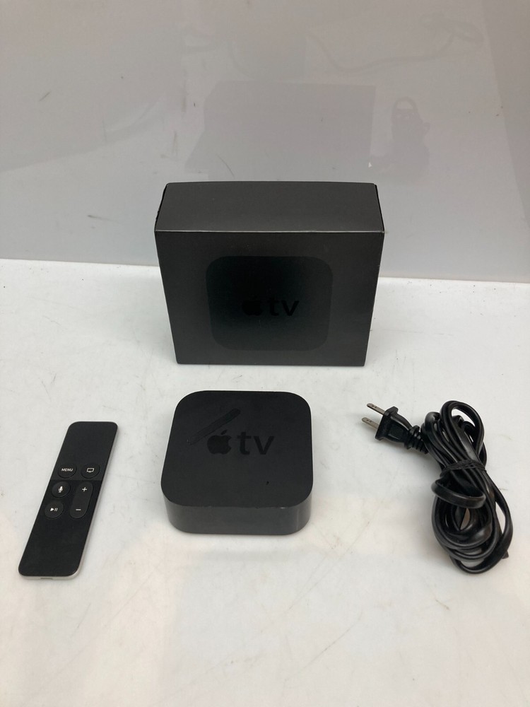 Apple TV 4th Generation 32GB Digital HD Media Streamer A1625 MGY52LL/A