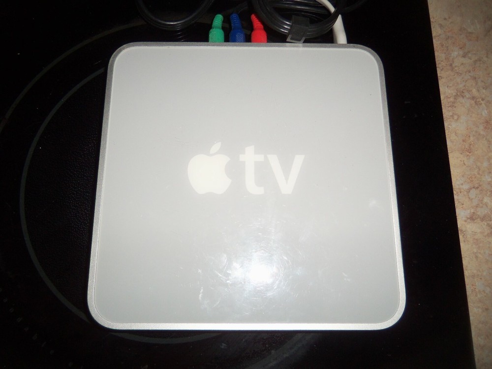 Apple TV (1st Generation) 40GB Media Streamer – A1218 NO REMOTE