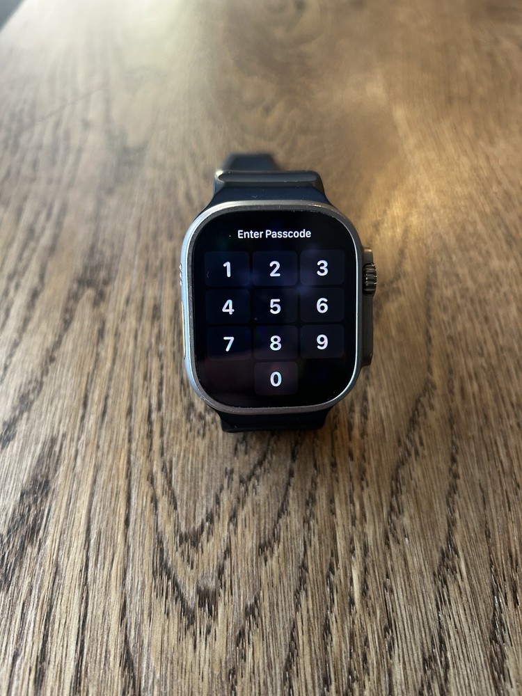 Apple Watch Ultra 2 49″ GPS Cellular 2024, sapphire crystal titanium, MREG3ll/a