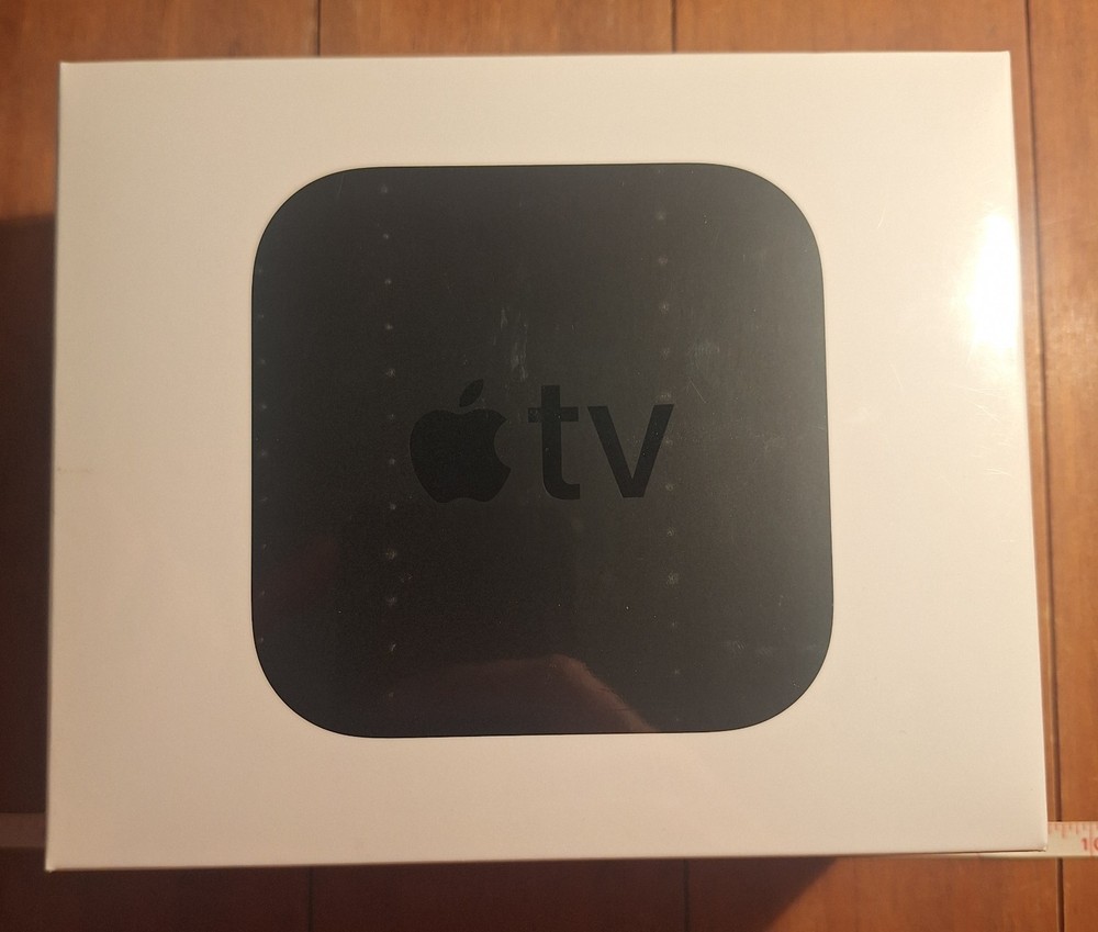 Apple TV / 4K HDR 32GB Media Streamer / Black / Sealed