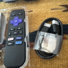 Roku Premiere – HD/4K/HDR -2022- Streaming Device- SKU# 3920RW