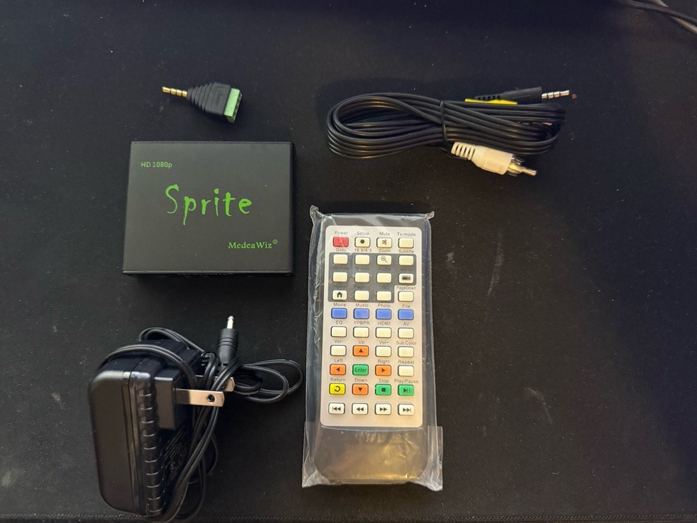 MedeaWiz® DV-S1 Sprite® video Looping HD Media Player