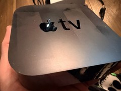 Apple TV 4K HDR (A1842) 64GB Media Streamer with Accessories