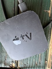 Official Apple TV A1469 3rd Generation 8GB HD Media Streamer