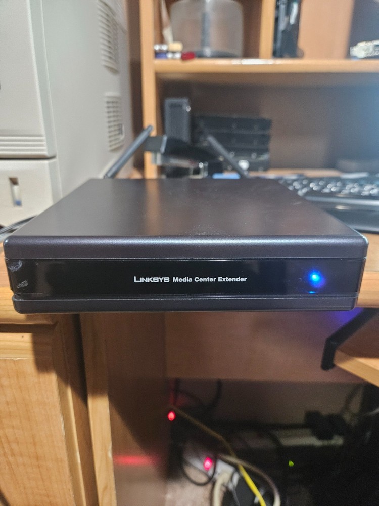LINKSYS Media Center Extender – DMA2100 – Working