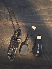 Google Chromecast (1st Generation) Streaming Media Player – H2G2-42 (Black)