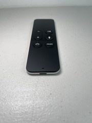 Apple TV 4K 32GB HD Media Streamer Model A1842 1st Generation-w/Remote And Box