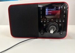 Logitech Squeezebox Red X-R001 830-000080 WiFi Smart Player