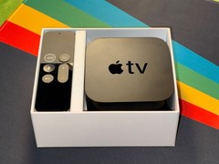 Apple TV 4k 1st Gen 64gb A1842, w/ upgraded A1962 Remote