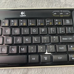Logitech Revue w Google TV Media Streamer & Keyboard Make Your TV A Smart TV
