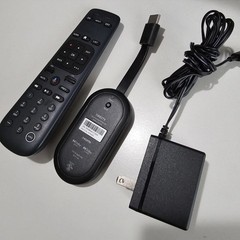 DIRECTV Gemini Air Streaming Device 4K Model P21KW-500 Wth AC Adapter and Remote