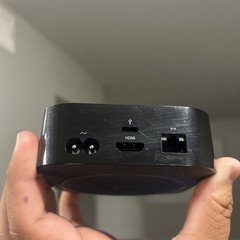 Apple TV 4th Gen A1625 32GB w/ Remote A1513, HDMI, Power Cable & TotalMount Pro