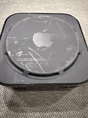 Apple TV 4K 1st Gen 32GB A1842 HDR WiFi Media Streamer w Remote TESTED
