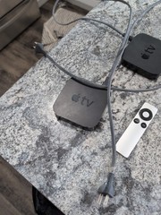 Apple TV 3rd Generation + Power Cords & Remote