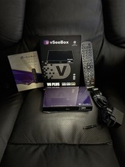 vSeeBox V6 Plus 8K Android 14 64GB Media Box w/ Remote (Split-Screen Feature)