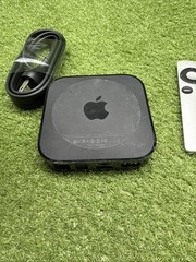 Apple TV (3rd Generation) A1469 8GB HD Media Streamer With Remote 18