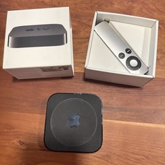 Apple TV 3rd Gen A1469 Streams 1080p Tested Working With Power Cable and Remote