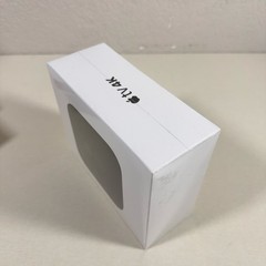 Apple TV 4K (1st Gen) 32GB MQD22LL/A Media Streamer with Total Mount Bundle